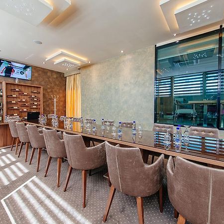Hotel New Star Podgorica Buitenkant foto