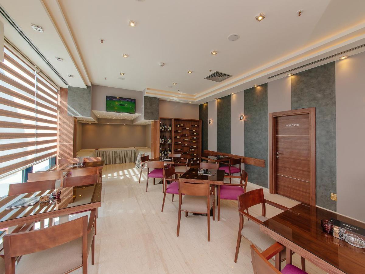 Hotel New Star Podgorica Buitenkant foto