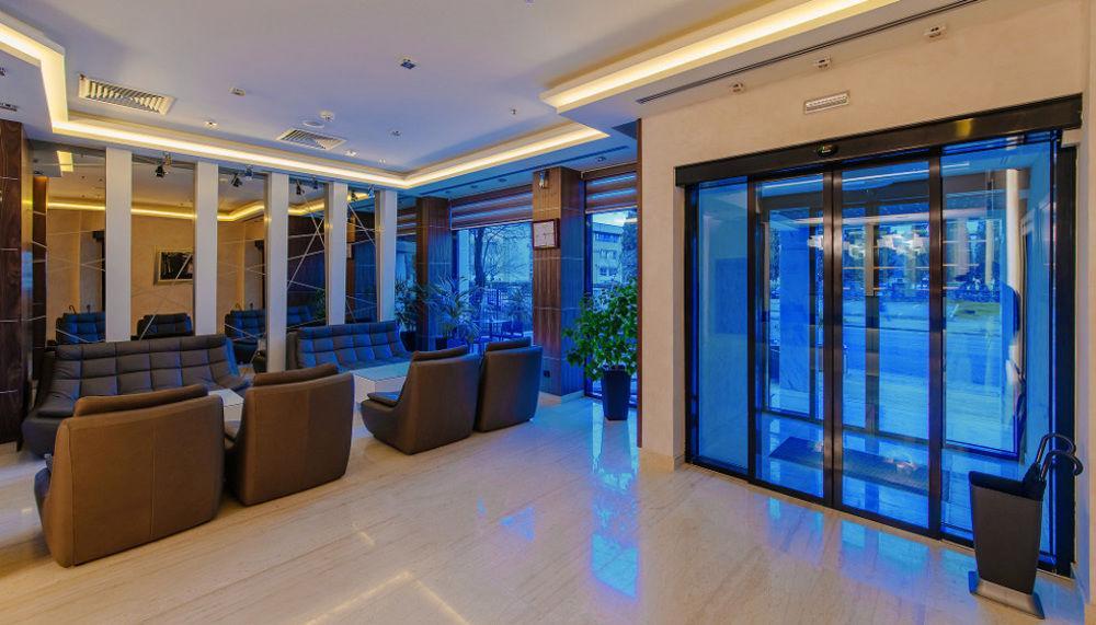 Hotel New Star Podgorica Buitenkant foto