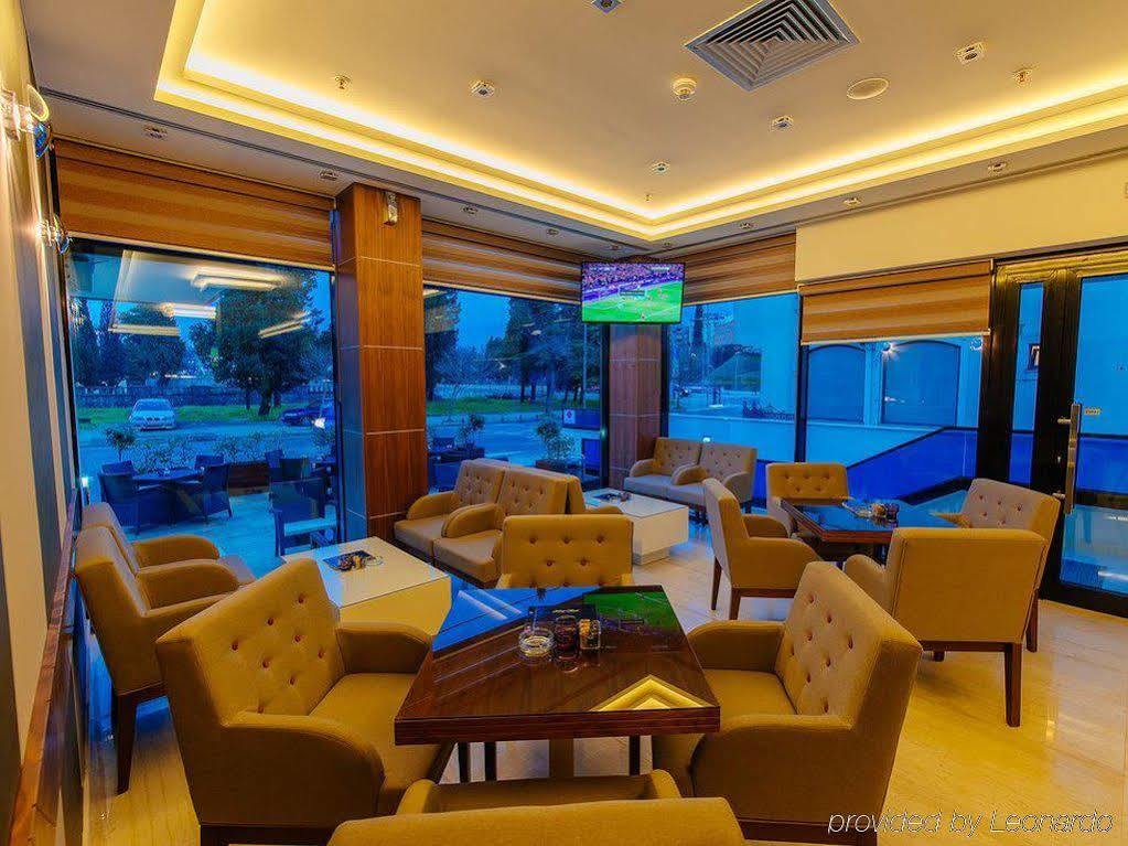 Hotel New Star Podgorica Buitenkant foto