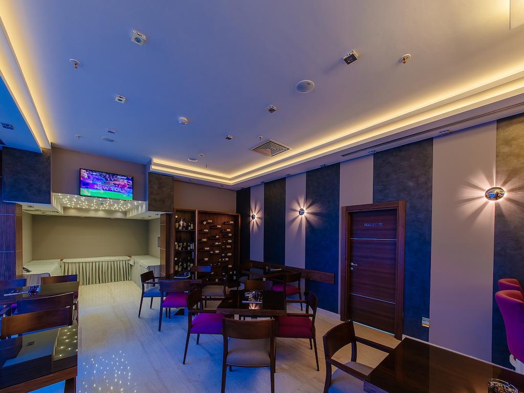 Hotel New Star Podgorica Buitenkant foto